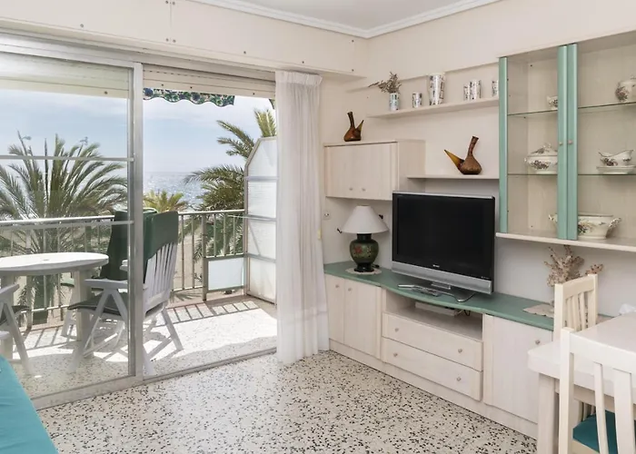 Apolo, 3º-16 Appartement *